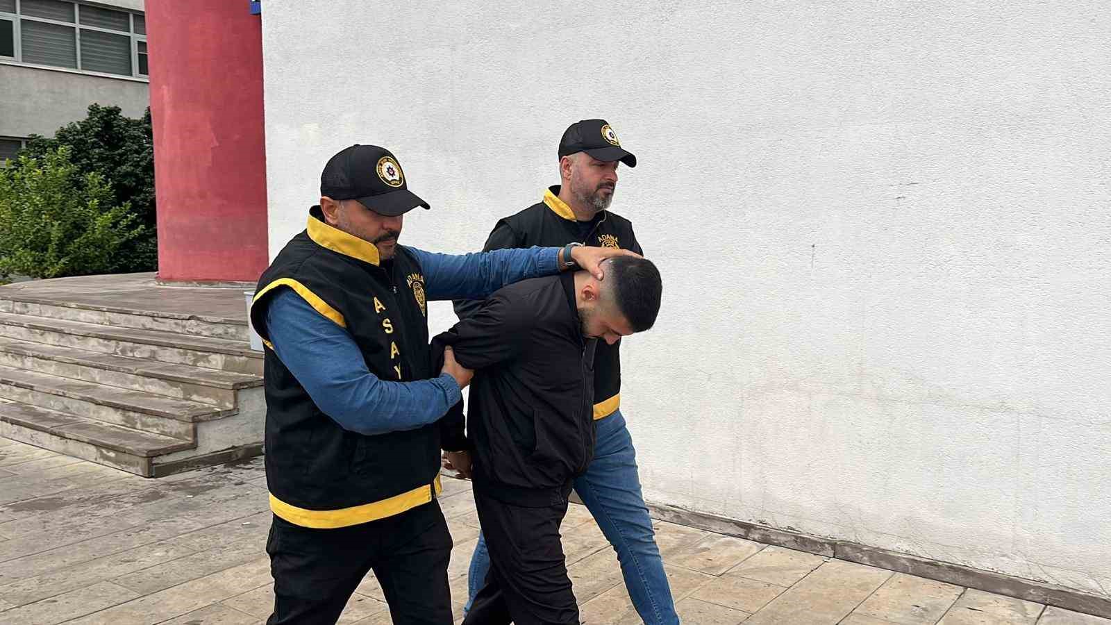 Polislere küfür edip sosyal medyadan "Erkekseniz beni alın" diyen kişi tutuklandı
