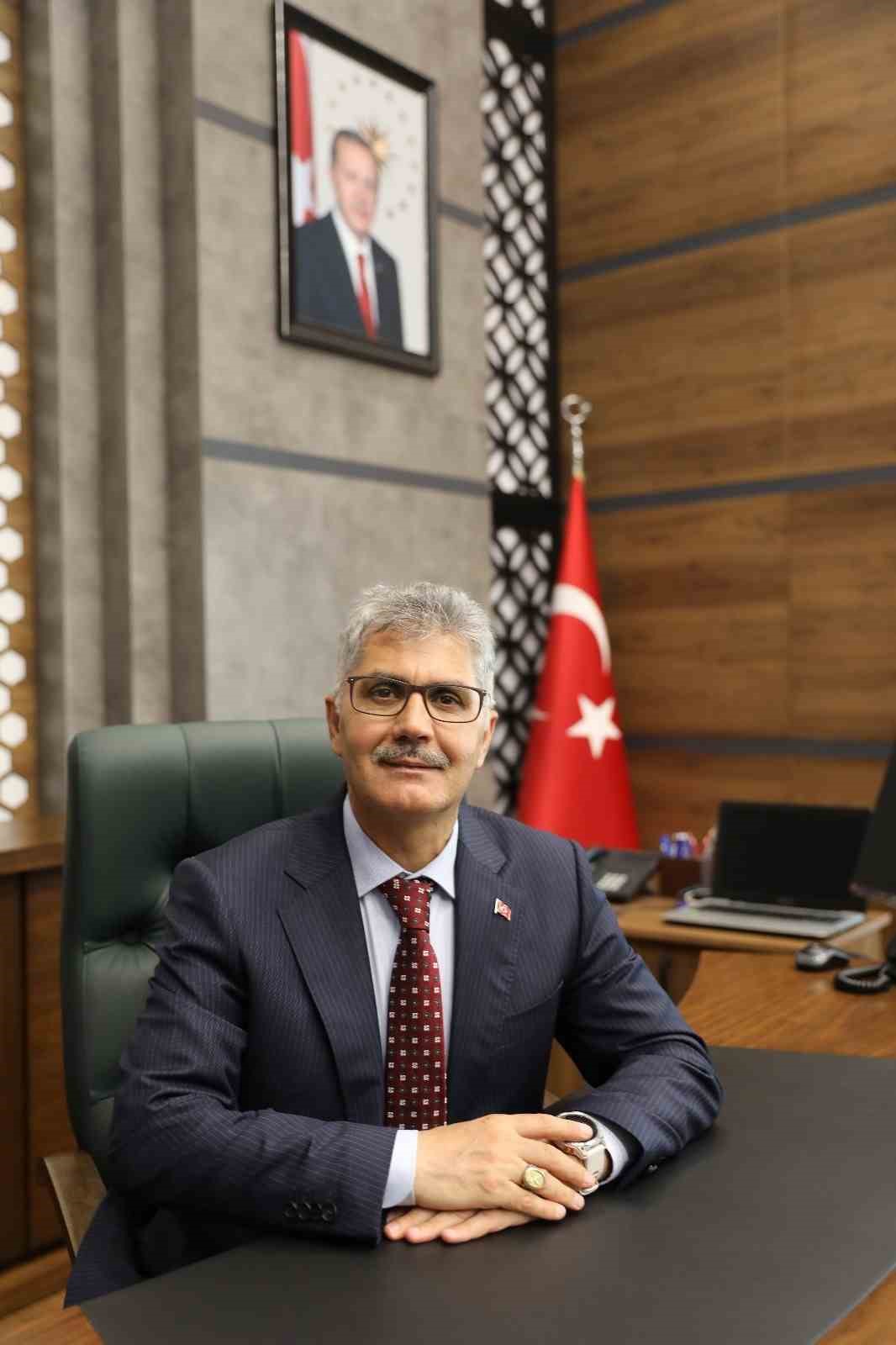 Vali Çelik: "Öğretmenler, milletin en önemli güvencesidir"
