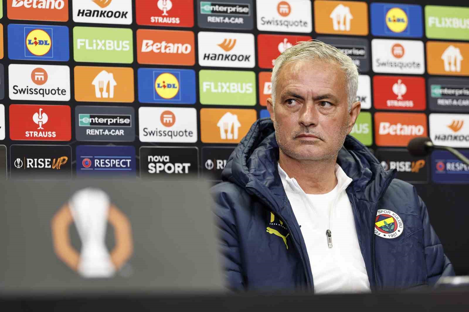 Mourinho: "Yarın iyi bir maç olması için her koşul var"
