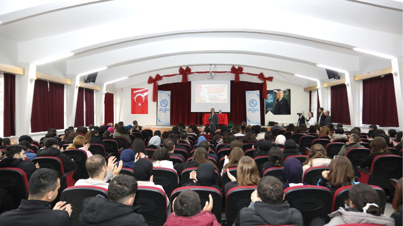 Başkan Taban'dan öğrenciler; “şehri birlikte yönetelim”